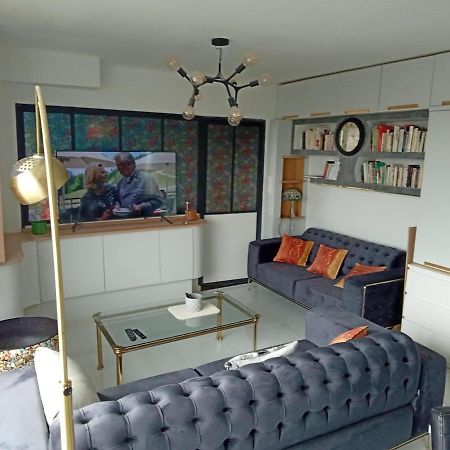 Liege Centre Mediacite Appartement Possible Parking Terrasse Immense 8Eme Pour 2 Personnes المظهر الخارجي الصورة