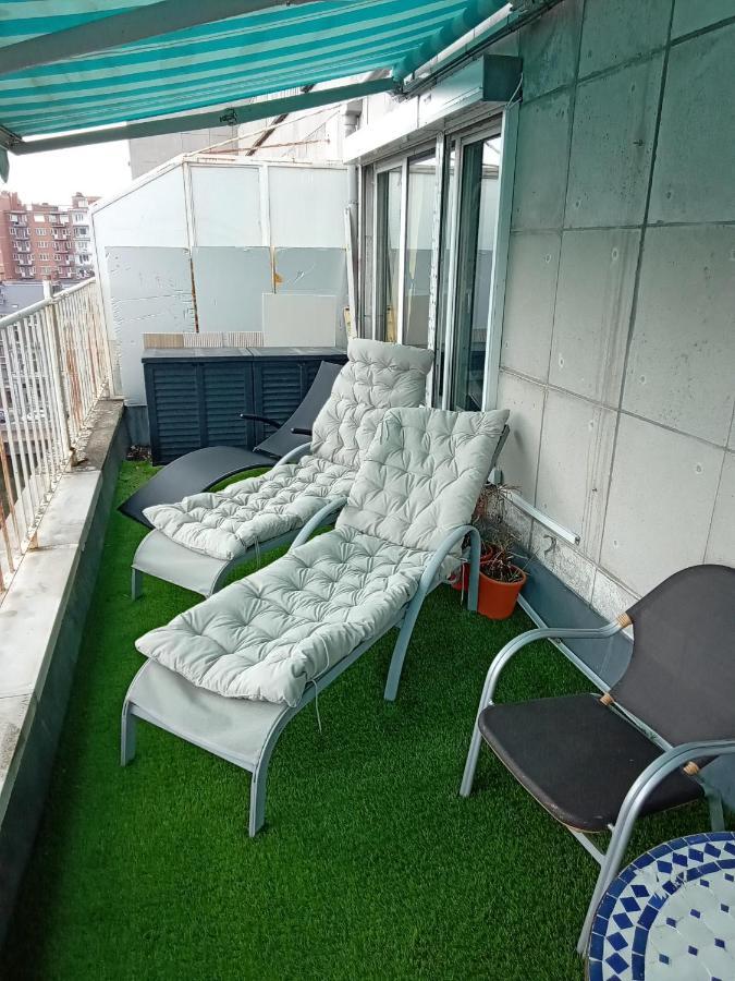 Liege Centre Mediacite Appartement Possible Parking Terrasse Immense 8Eme Pour 2 Personnes المظهر الخارجي الصورة