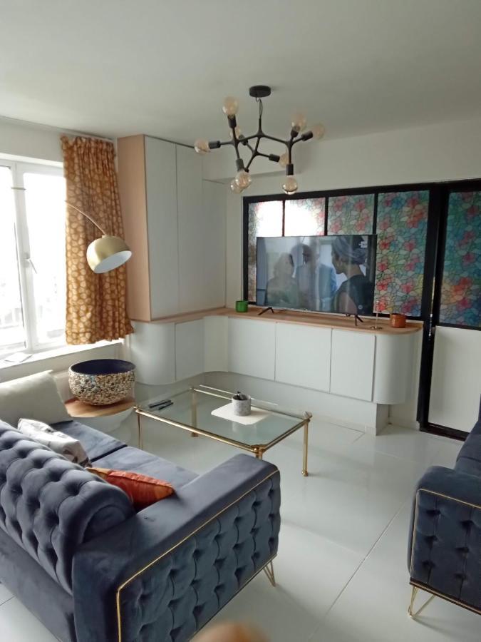 Liege Centre Mediacite Appartement Possible Parking Terrasse Immense 8Eme Pour 2 Personnes المظهر الخارجي الصورة