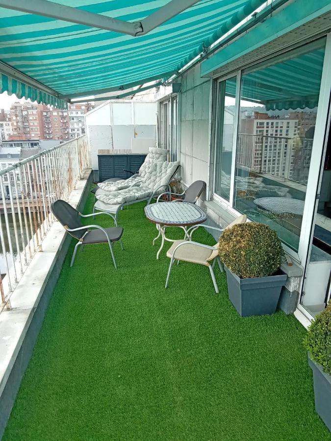Liege Centre Mediacite Appartement Possible Parking Terrasse Immense 8Eme Pour 2 Personnes المظهر الخارجي الصورة