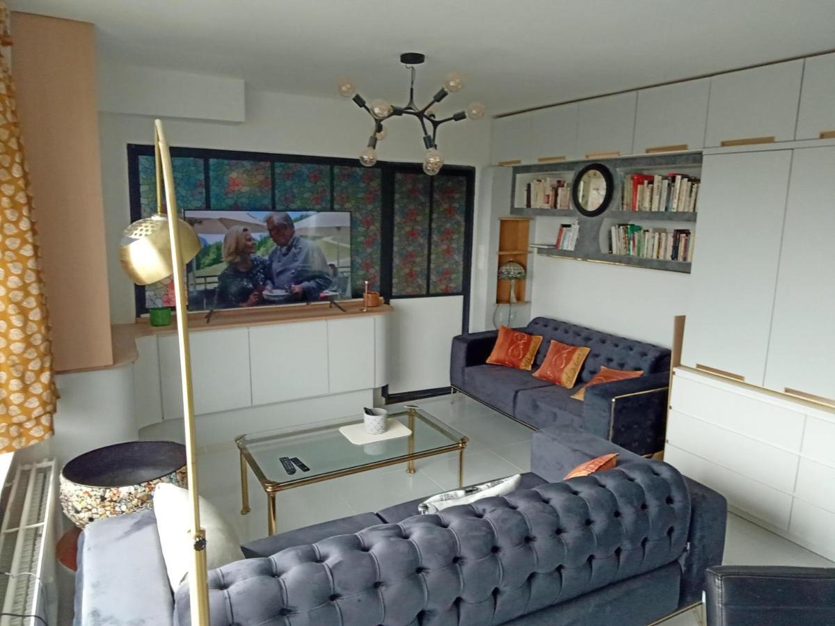 Liege Centre Mediacite Appartement Possible Parking Terrasse Immense 8Eme Pour 2 Personnes المظهر الخارجي الصورة