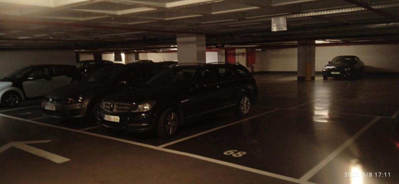 Liege Centre Mediacite Appartement Possible Parking Terrasse Immense 8Eme Pour 2 Personnes المظهر الخارجي الصورة